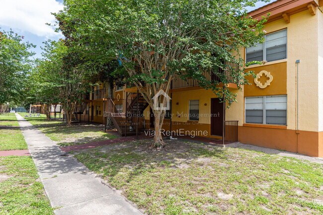 Building Photo - 748 Wyman Ct