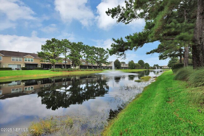 Building Photo - 7576 Red Crane Ln