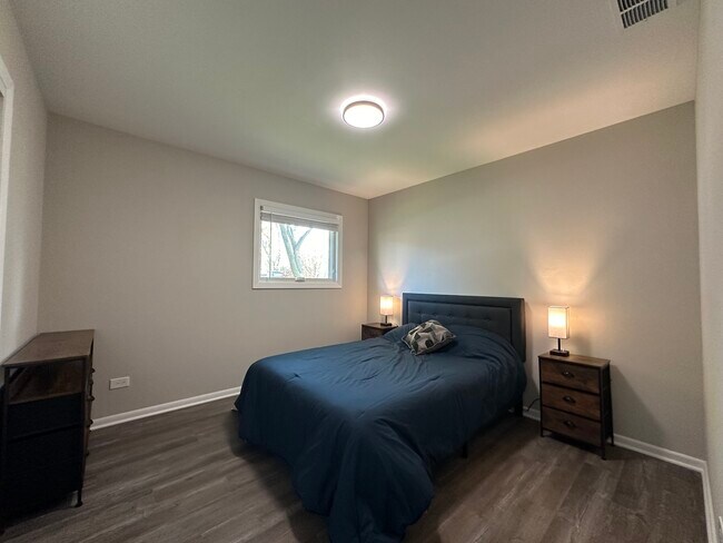 Building Photo - 4038 Forest Ave