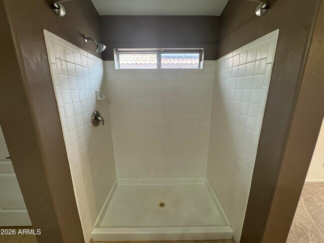 Building Photo - 7187 S Parkside Dr