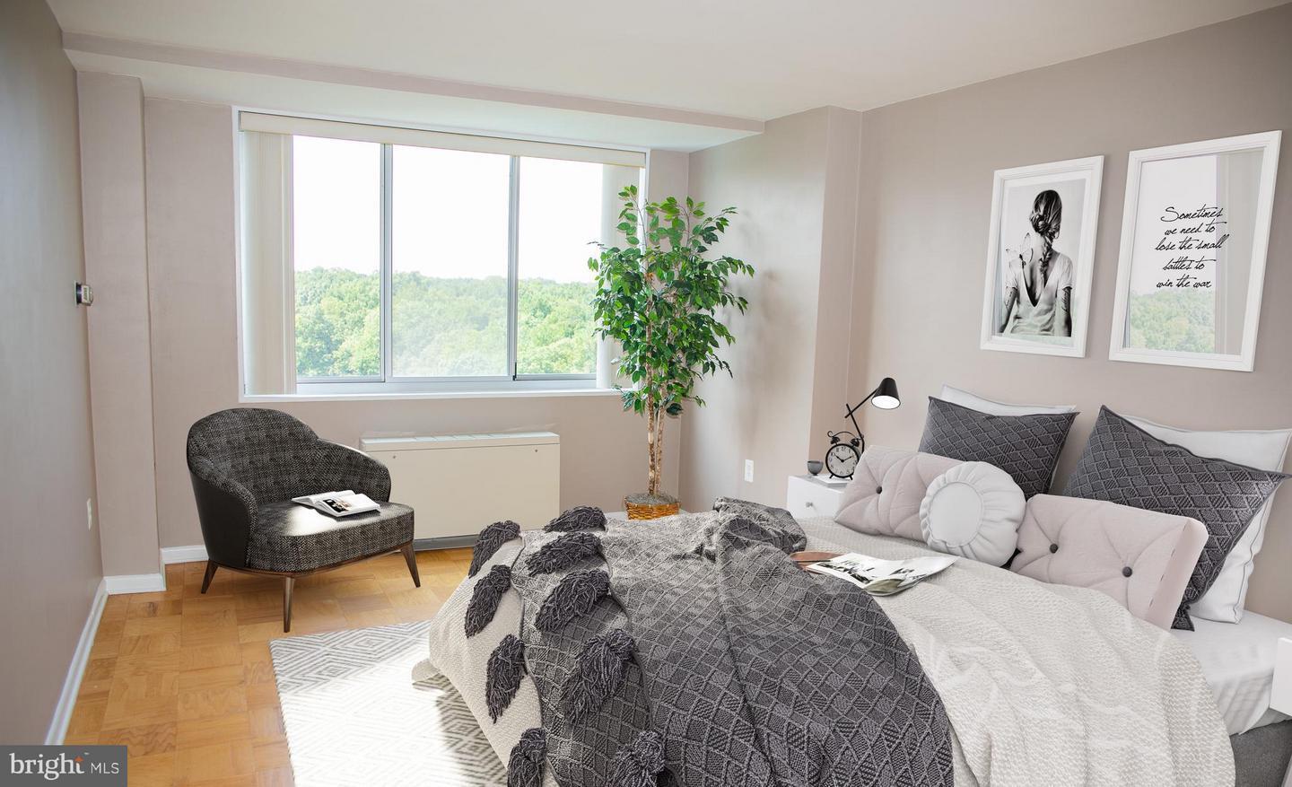 Bedroom - 10500 ROCKVILLE Pike