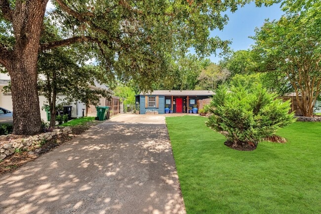 Building Photo - 3914 Ella Blvd