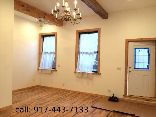 bedroom - 40 Catherine St
