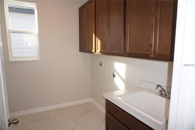 Building Photo - 12736 Brodlove Ln