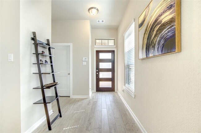 Building Photo - 6019 Bristlegrass Ln