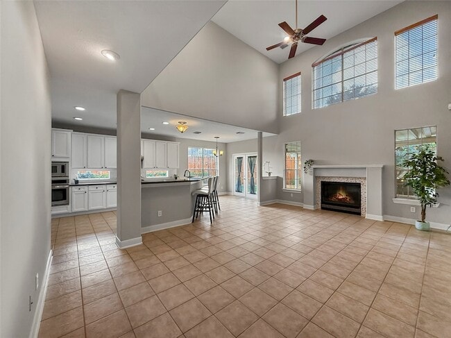 Building Photo - 1762 Lakeside Enclave Dr