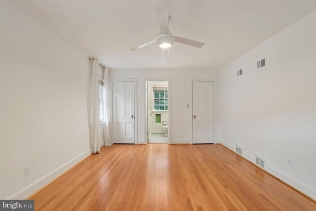 Building Photo - 3273 Worthington St NW