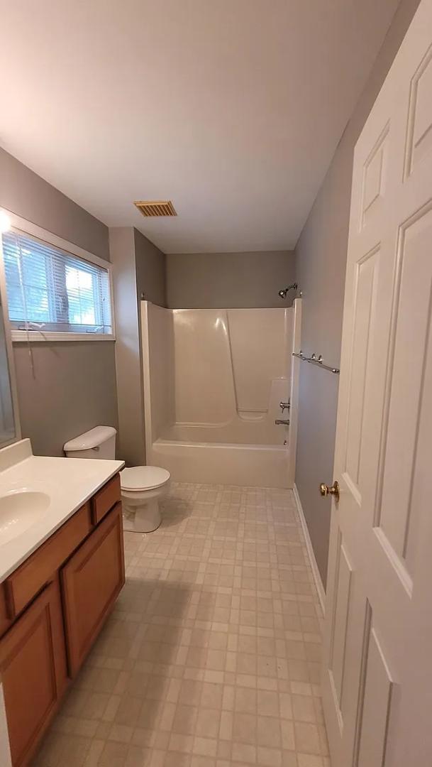 Building Photo - 5437 Boxwood Ct SE