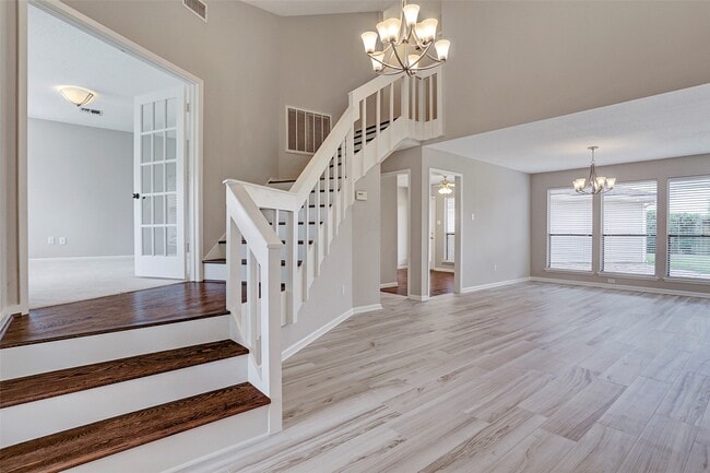 Building Photo - 11530 Ella Lee Dr