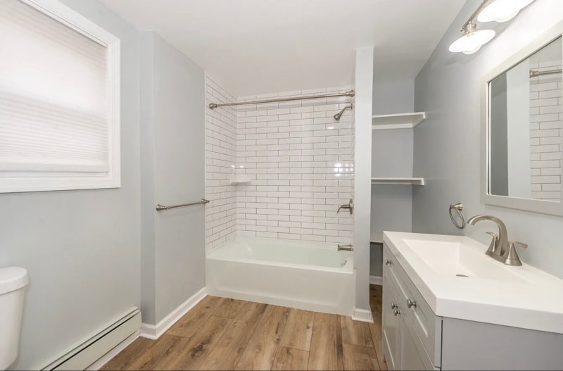 Building Photo - 93 Front St