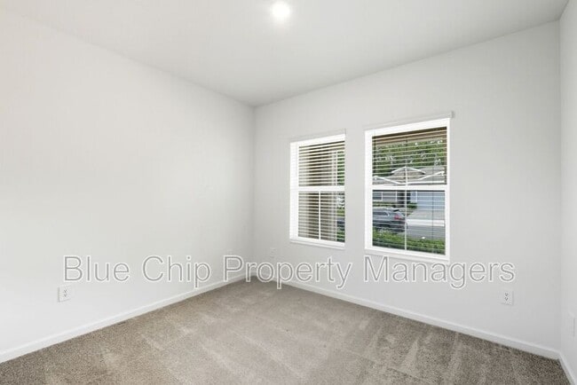 Building Photo - 2066 Shaggy Fisher Dr