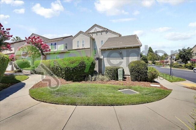 Building Photo - 6123 RolkingHam Ln