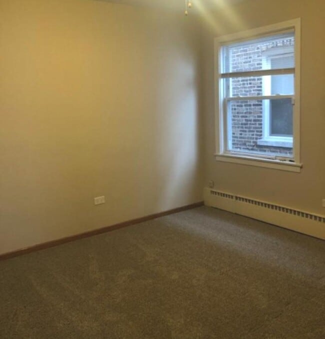 Building Photo - 6100 S Kenneth Ave