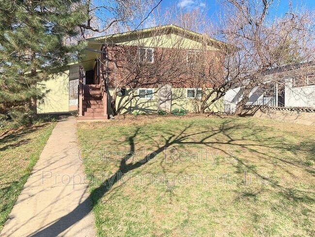 Building Photo - 1124 Lafarge Avenue