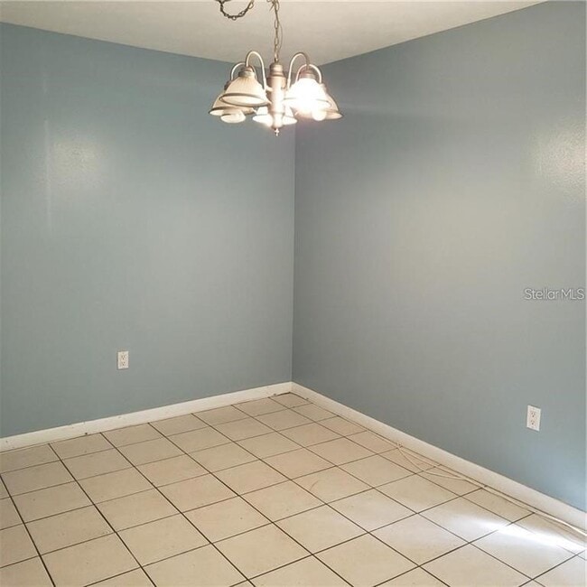 Building Photo - 5626 Ashley Oaks Dr