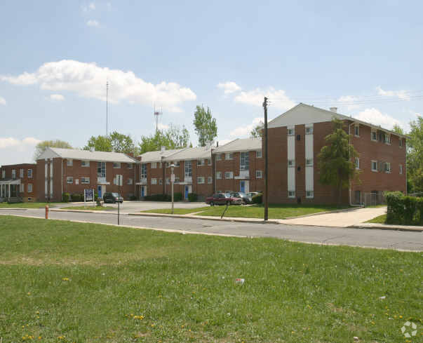 Park Lane Apartments - 2861-2871 Edgecombe Cir N Baltimore MD 21215 ...