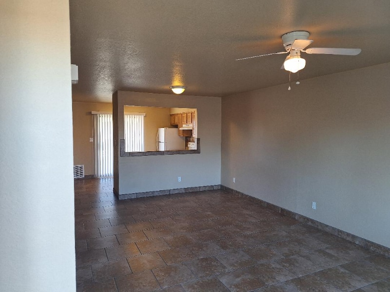 Building Photo - 454 Drake Ct