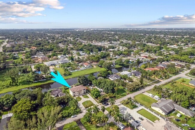 Building Photo - 1962 NW 107th St