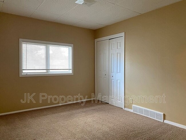 Building Photo - 2510 2nd Ave N