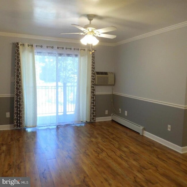 Building Photo - 2848 Annandale Rd