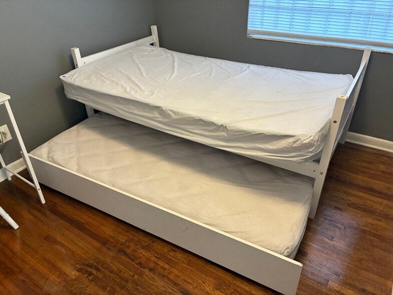 Primary Photo - 3126 Martha St