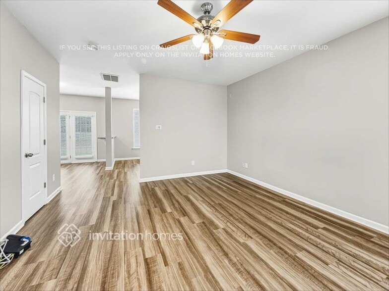 Building Photo - 118 New York Dr