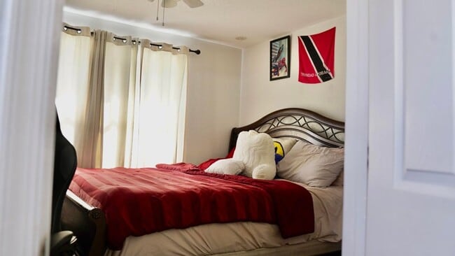 Building Photo - 3290 Turtle Cove