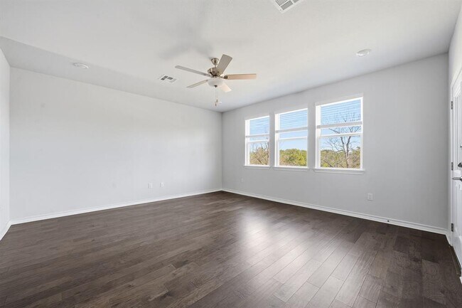 Building Photo - 4806 Plum Peach Bend