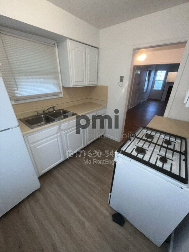 Building Photo - 3539 N Euclid Ave