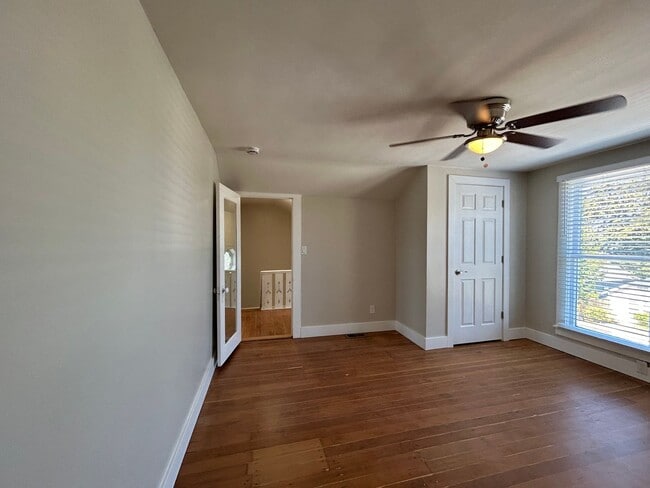 Building Photo - Vintage Aesthetic Meets Modern Glow-Up! Your Next Home Is Here!