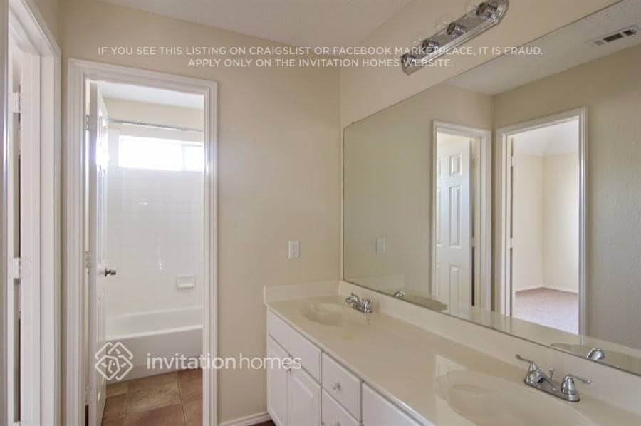 Building Photo - 11135 Covey Ln