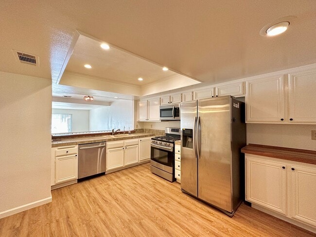Building Photo - 2 Bedroom + 2 Bathroom Condo |  Surfside IV Gated Community | Unfurnished