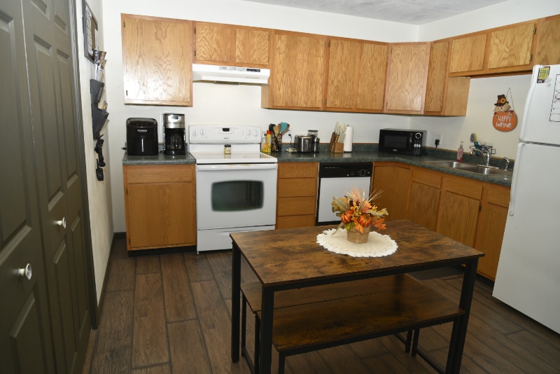 Building Photo - 3360 Patti Dr