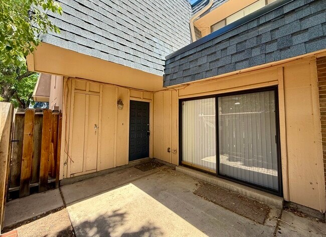 Primary Photo - 7995 E Mississippi Ave