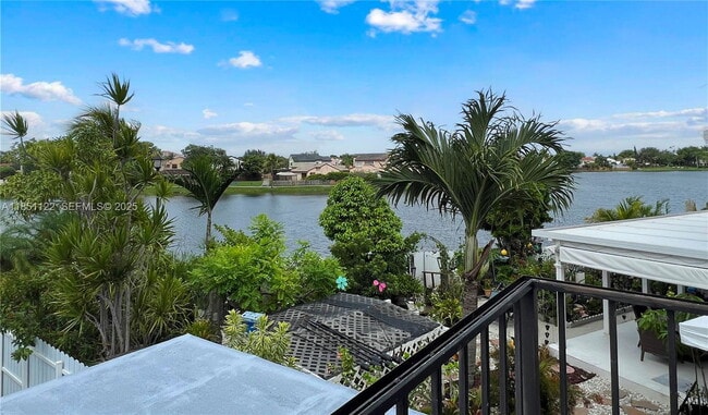 Building Photo - 917 SW 135th Ct