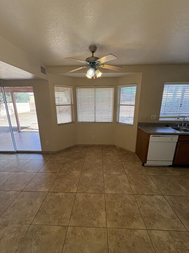 Building Photo - Eastside 4-bedroom 2.5-bathroom home with community pool