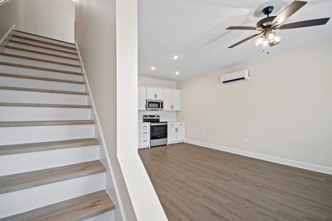 Building Photo - Live on Parker Townhome - Rockwater Village
