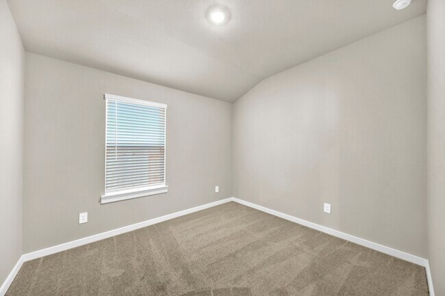 Building Photo - 16675 Sterling Clf St