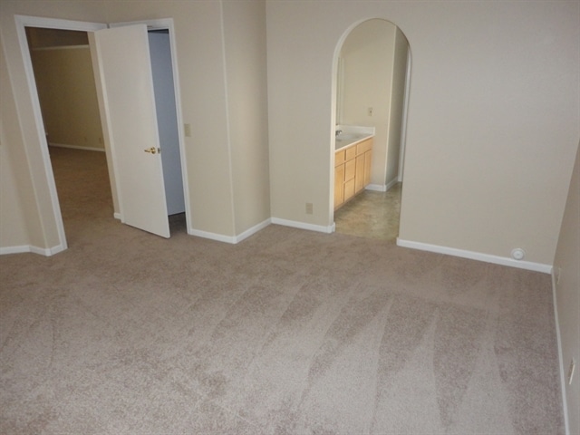 Building Photo - 10235 W Missouri Ave