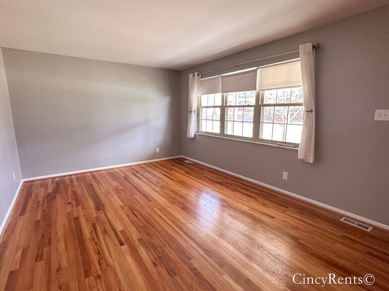 Building Photo - 1647 Rockhurst Ln