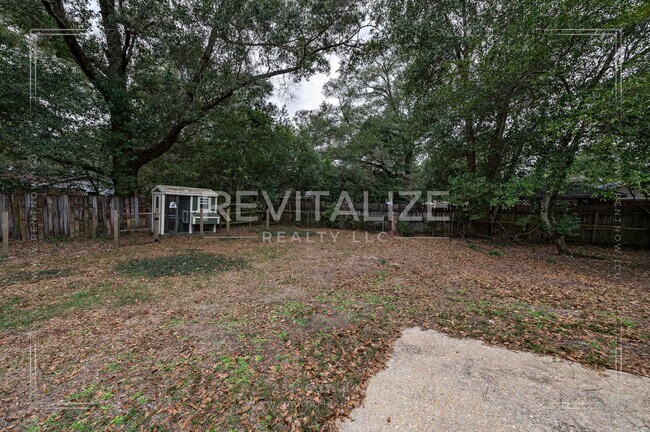 Building Photo - Desirable 3 Bed 1 Bath Ranch Style Home in Parkview Estates