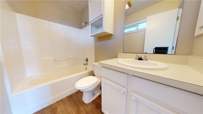 Building Photo - 1509 Hollow Hill Dr