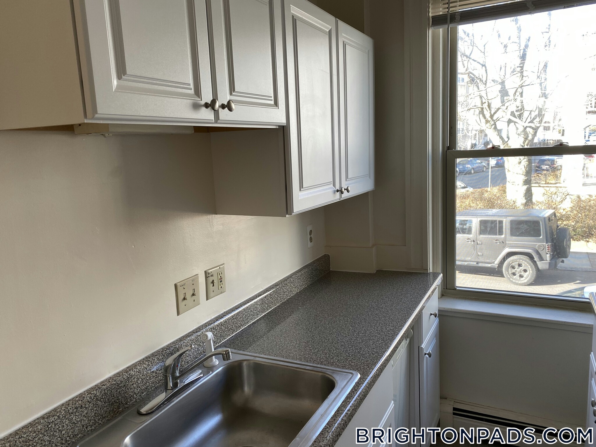 Building Photo - 15 Colborne Rd