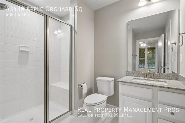 Building Photo - 43430 Apple Orch Sq