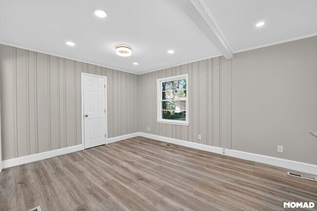 Building Photo - 4056 Whitehall Dr