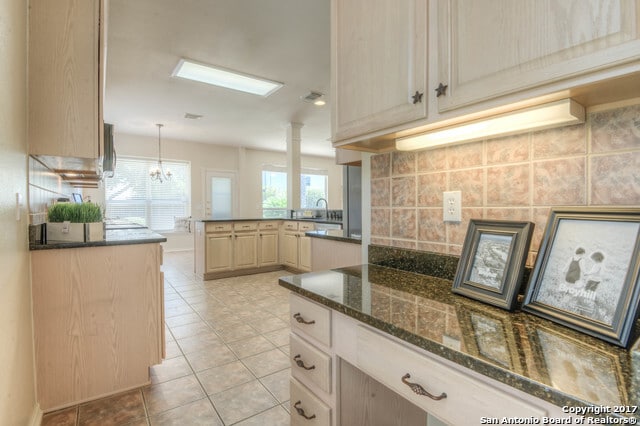 Building Photo - 3913 Arroyo Del Sol