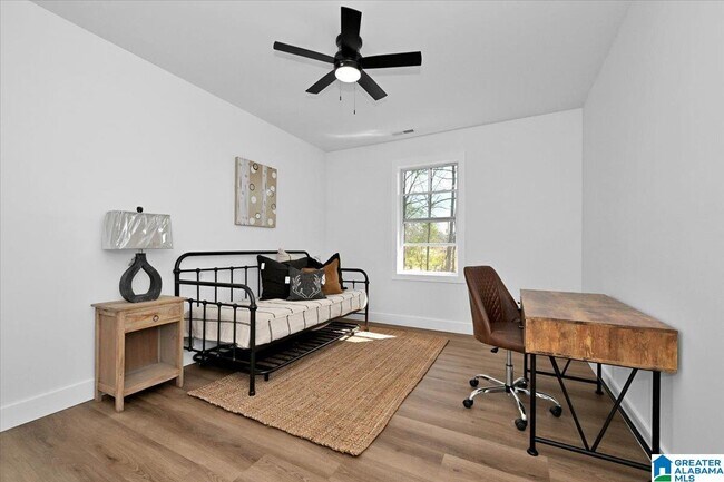 Building Photo - 304 GARDEN St