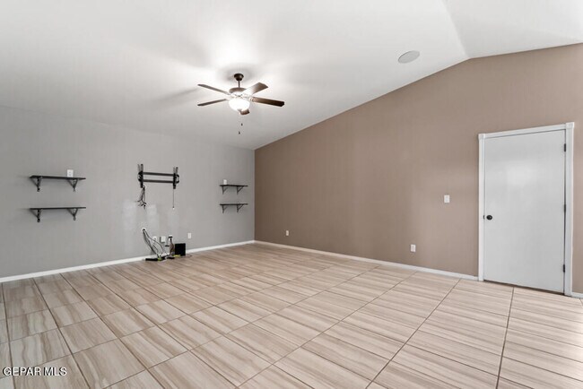 Building Photo - 1908 Thomas Lackland St