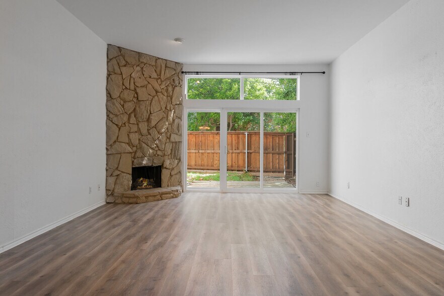 Building Photo - 2815 Welborn St