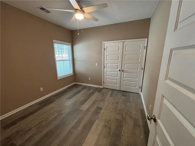 Building Photo - 3424 Hardee Ave